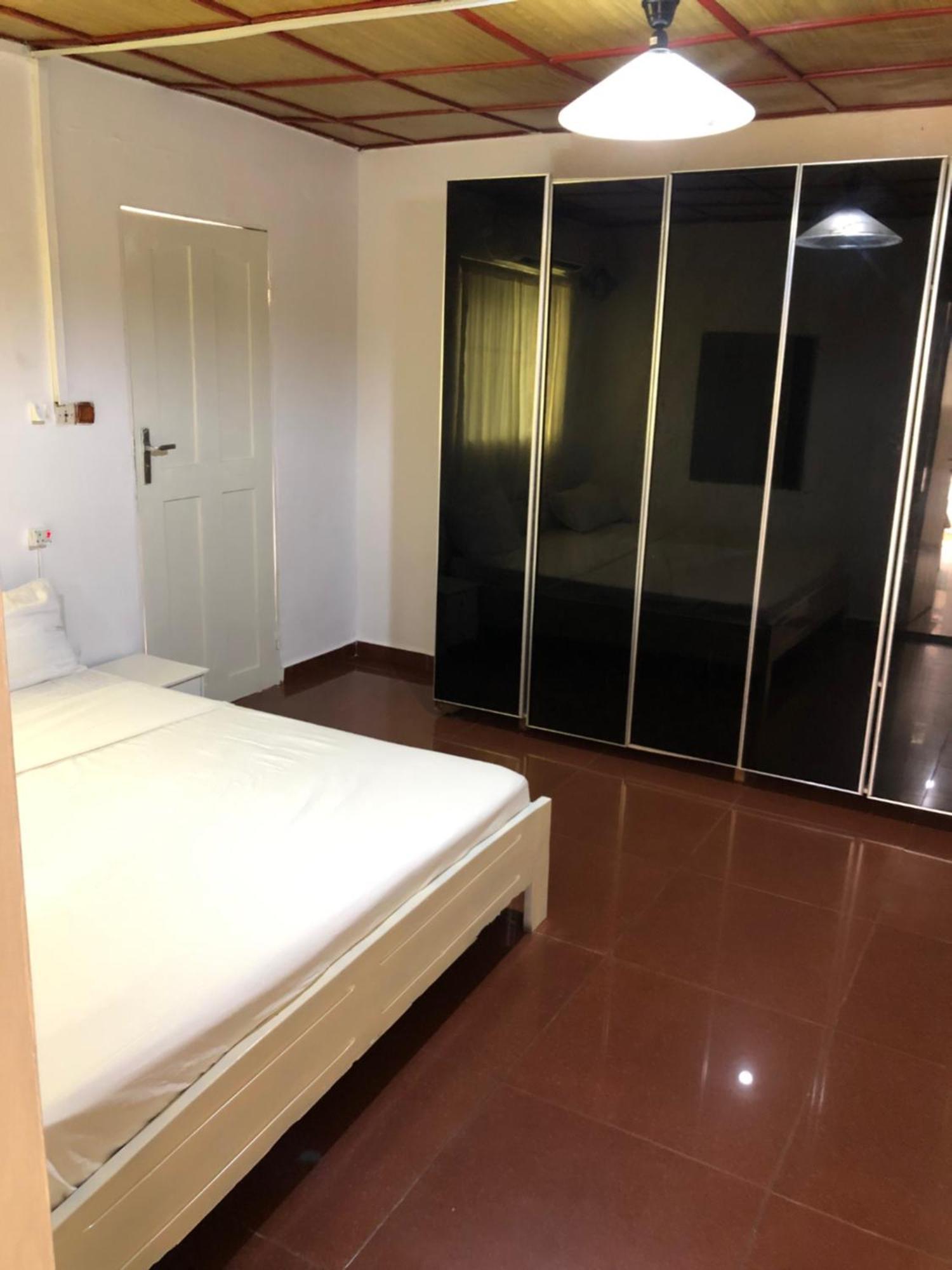 Tahiti Hotel Котону Экстерьер фото